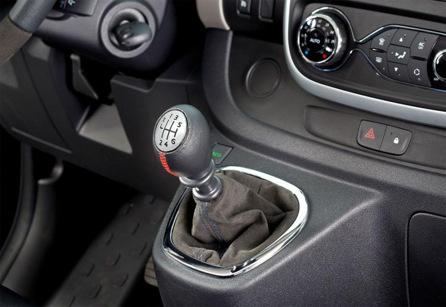  Renault Trafic Formula Edition 2015 года  (фото 13 из 13)